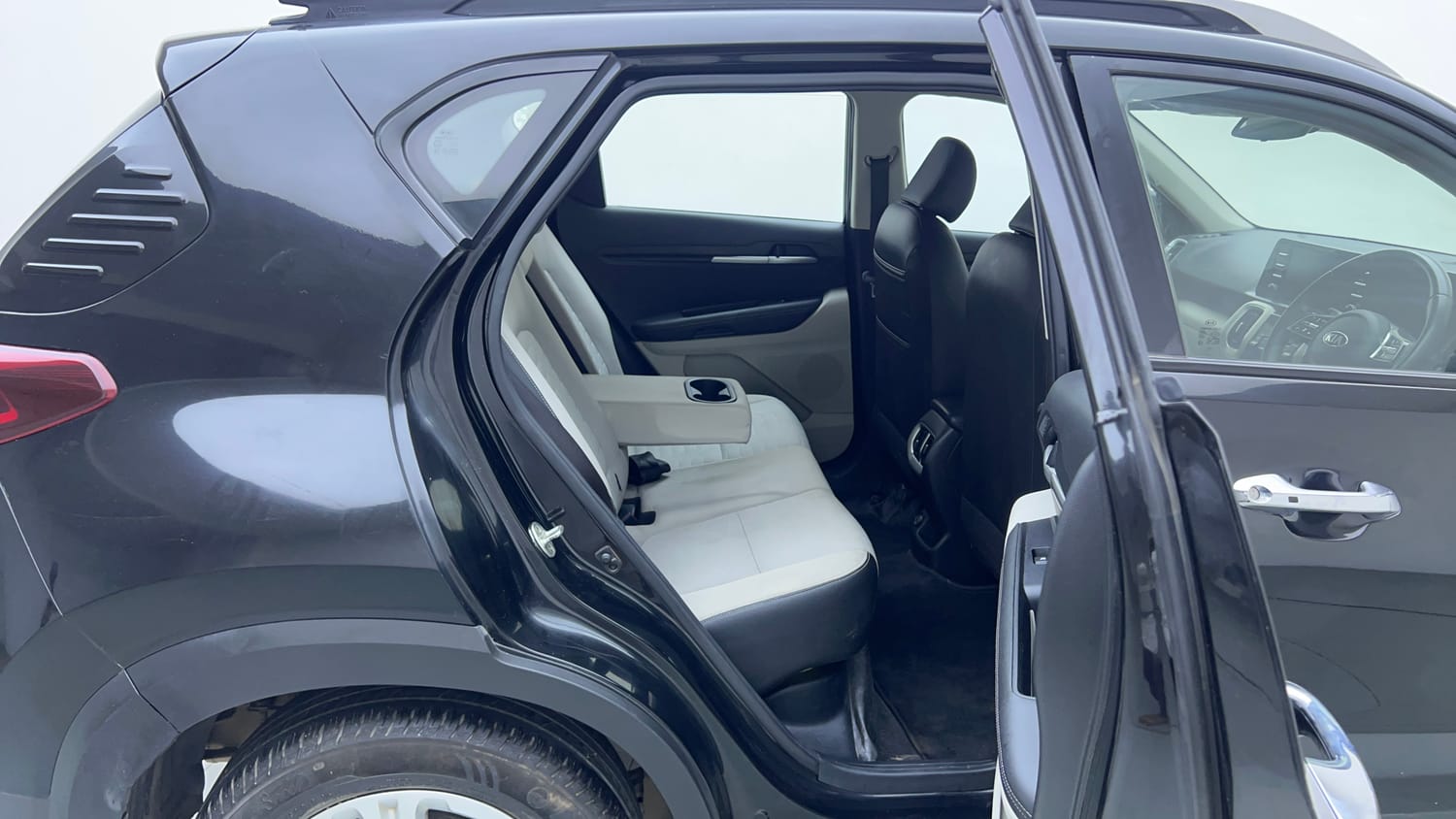Used 2020 Kia Sonet HTX 1.0 iMT Petrol Manual interior RIGHT SIDE REAR DOOR CABIN VIEW