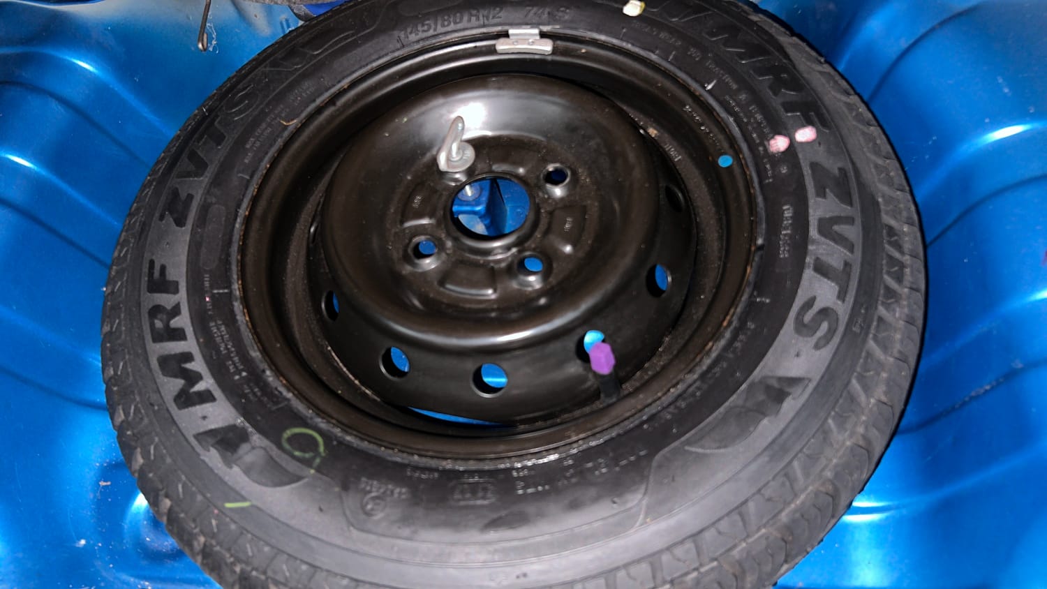 Used 2018 Maruti Suzuki Alto 800 VXi Petrol Manual tyres SPARE TYRE VIEW
