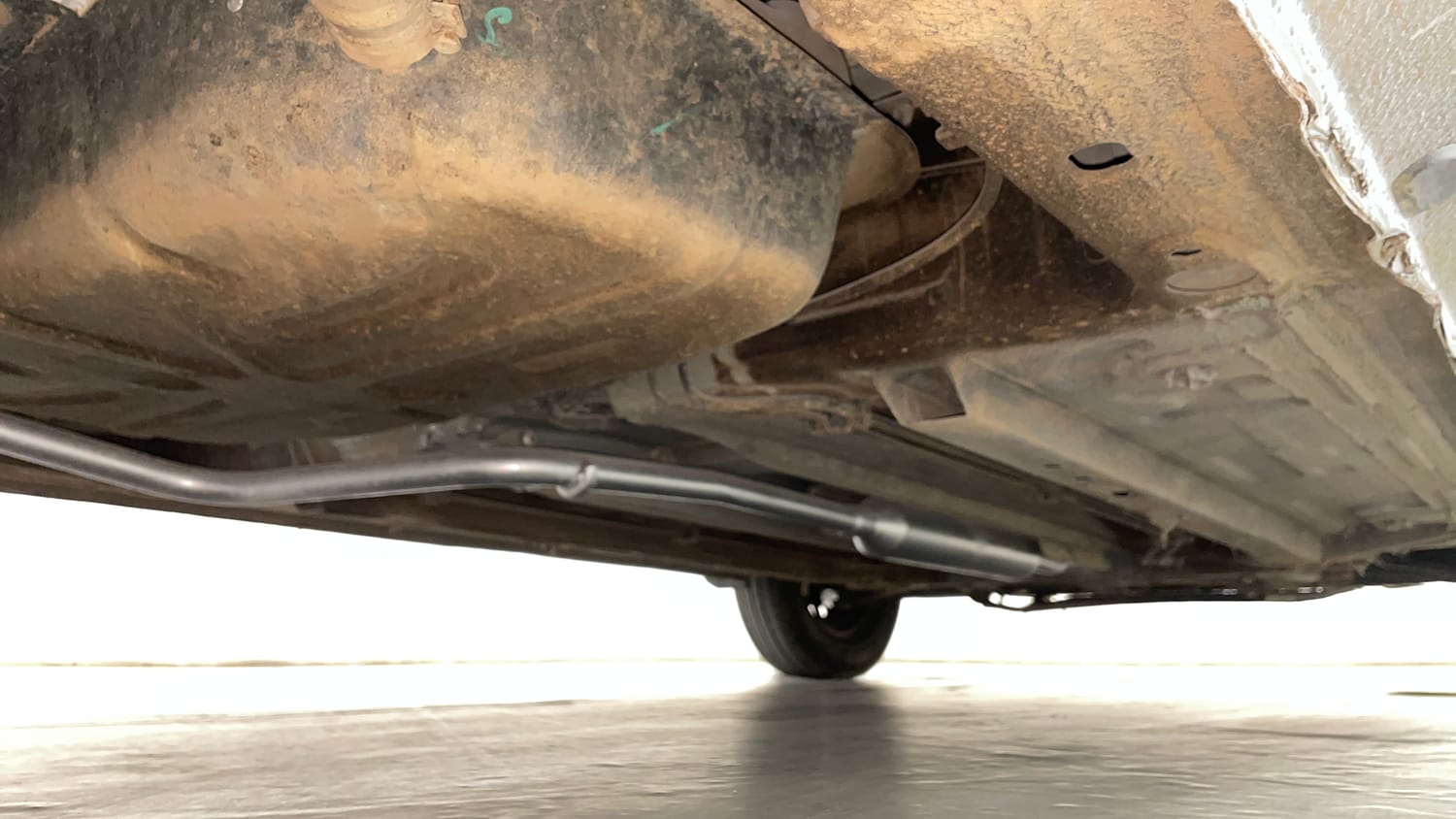 Used 2022 Renault Triber RXT EASY-R AMT Petrol Automatic extra REAR RIGHT UNDERBODY VIEW