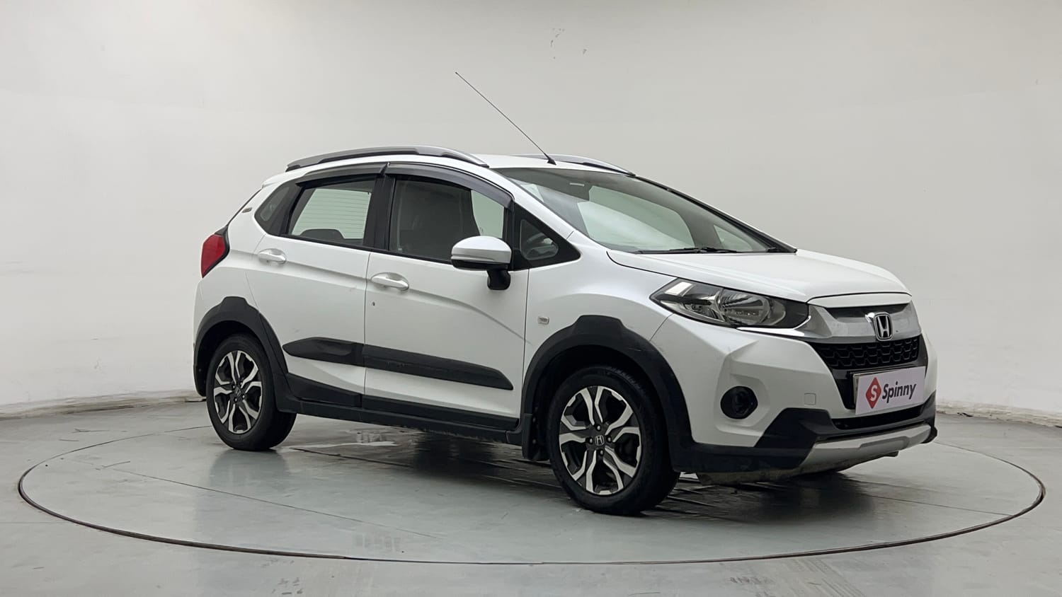 Used 2018 Honda WR-V S MT Petrol Petrol Manual exterior RIGHT FRONT CORNER VIEW