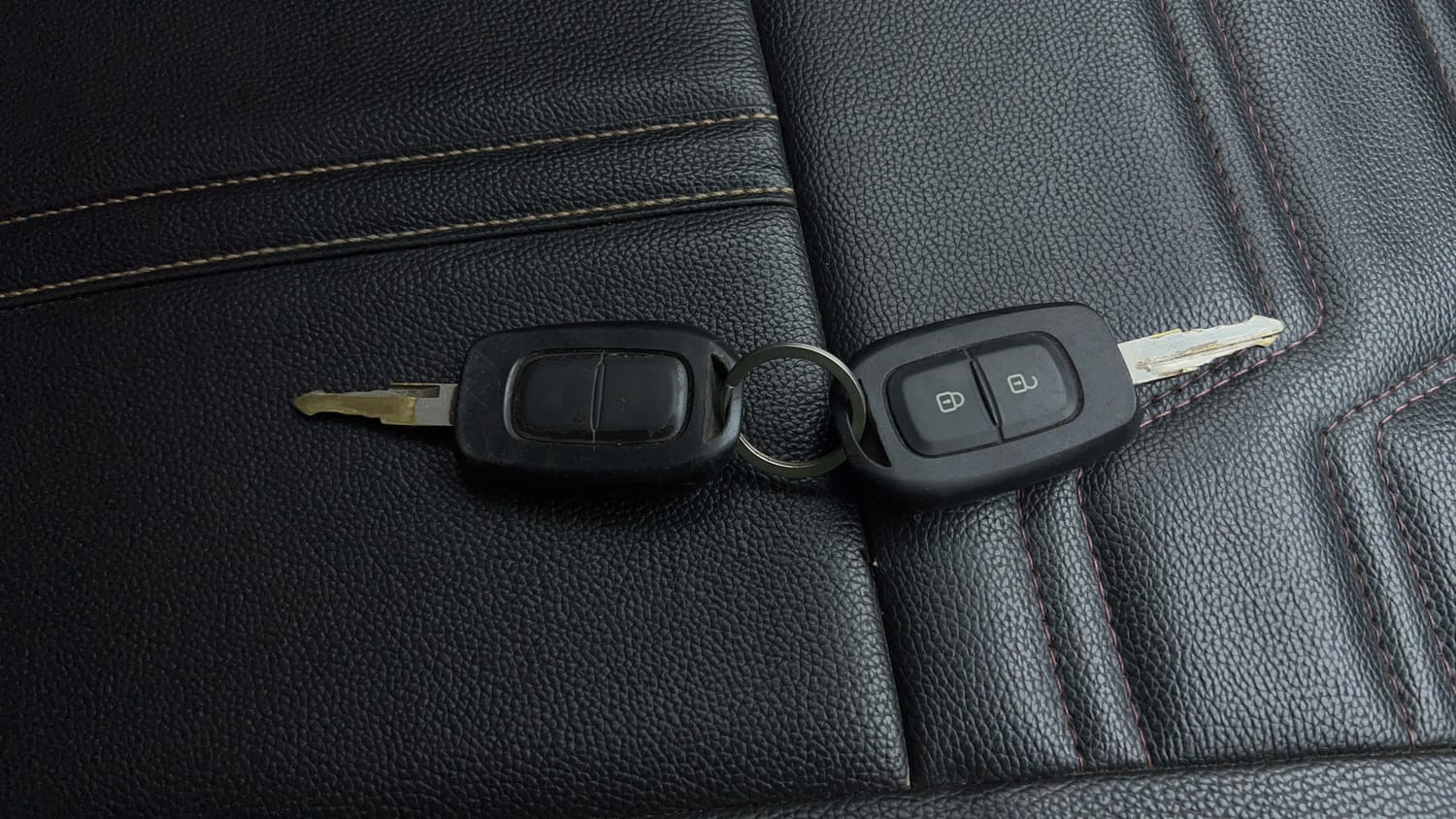 Used 2019 Datsun Redi-GO T (O) Petrol Manual extra CAR KEY VIEW
