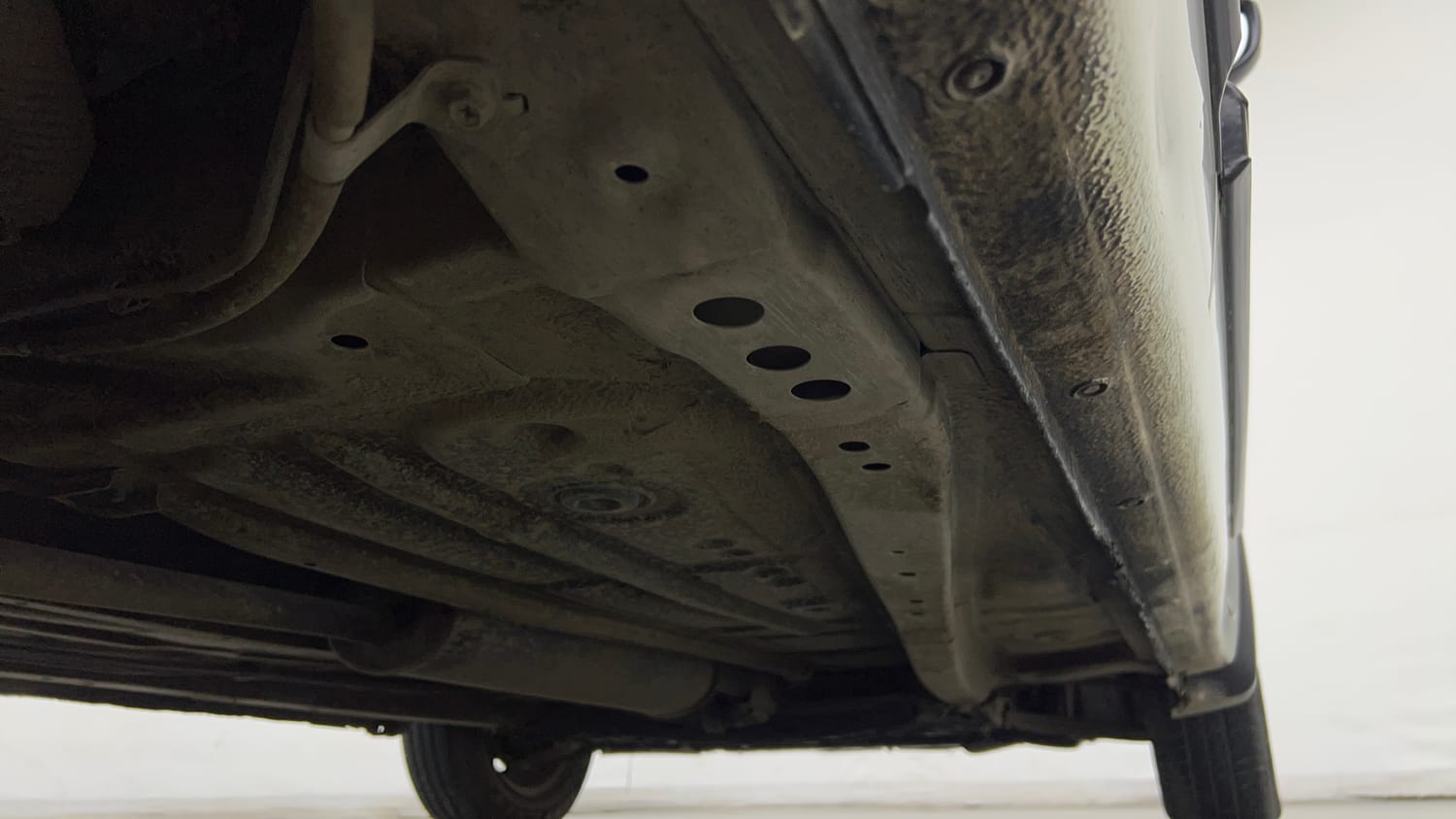 Used 2024 Maruti Suzuki Wagon R VXI 1.0 Petrol Manual extra REAR RIGHT UNDERBODY VIEW