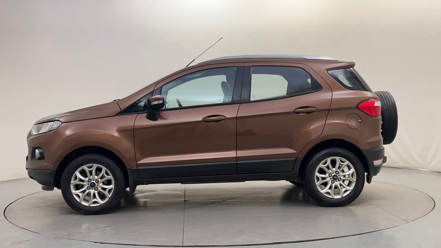 Used 2016 Ford EcoSport Titanium 1.5L TDCi Diesel Manual exterior LEFT SIDE VIEW