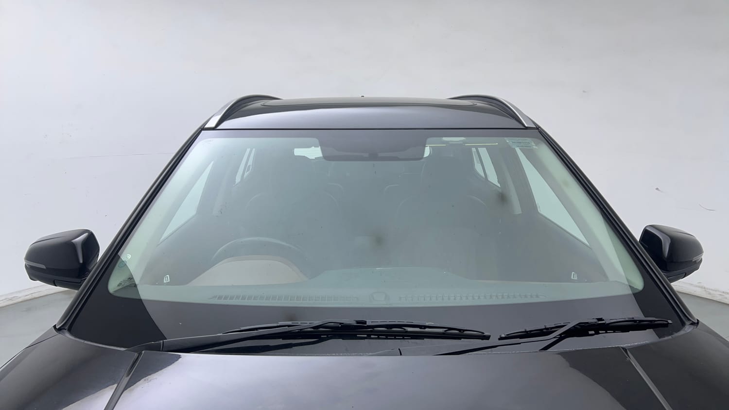 Used 2022 Hyundai Alcazar Signature (O) 6 STR 1.5 Diesel AT Diesel Automatic exterior FRONT WINDSHIELD VIEW