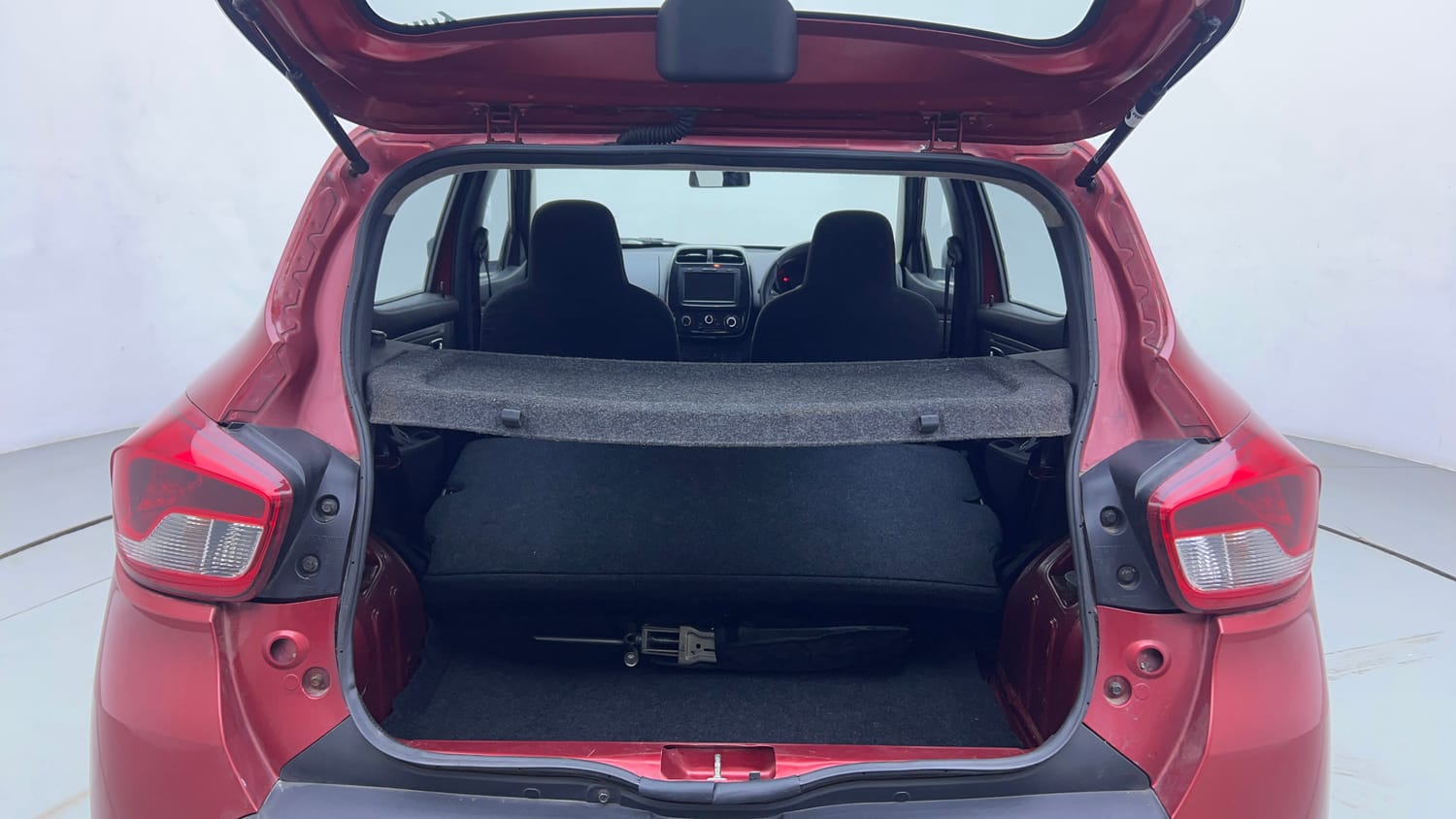 Used 2019 Renault Kwid RXT (O) 1.0 SCE Edition Petrol Manual interior DICKY INSIDE VIEW