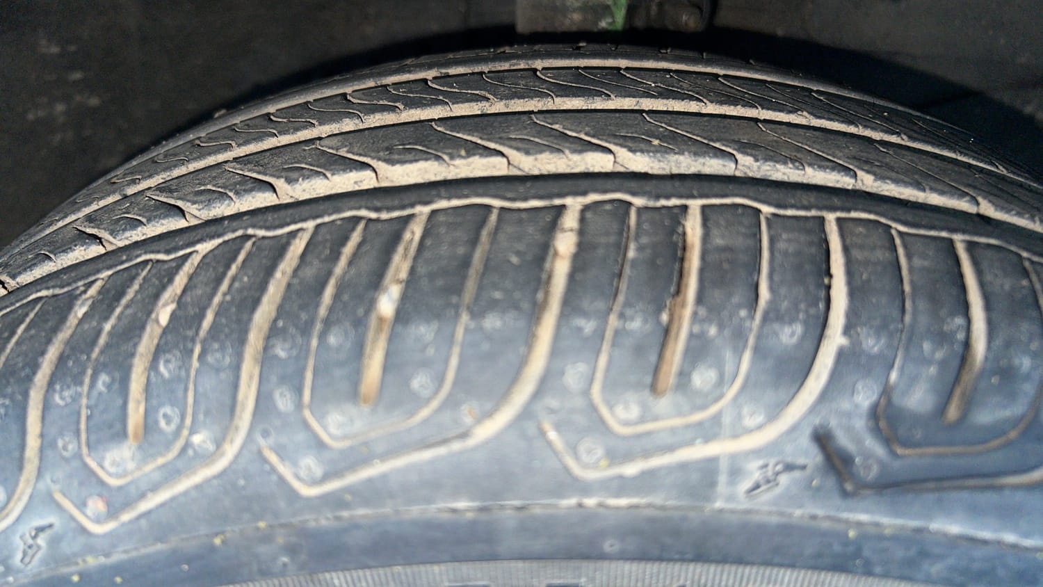 Used 2014 Honda Brio S MT Petrol Manual tyres RIGHT FRONT TYRE TREAD VIEW