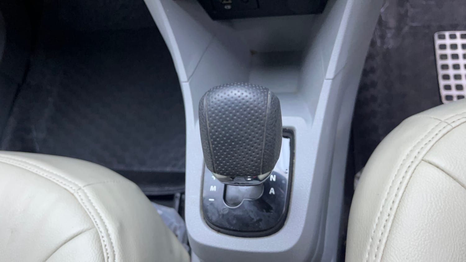 Used 2021 Tata Tigor XZA Plus Petrol Automatic interior GEAR  KNOB VIEW