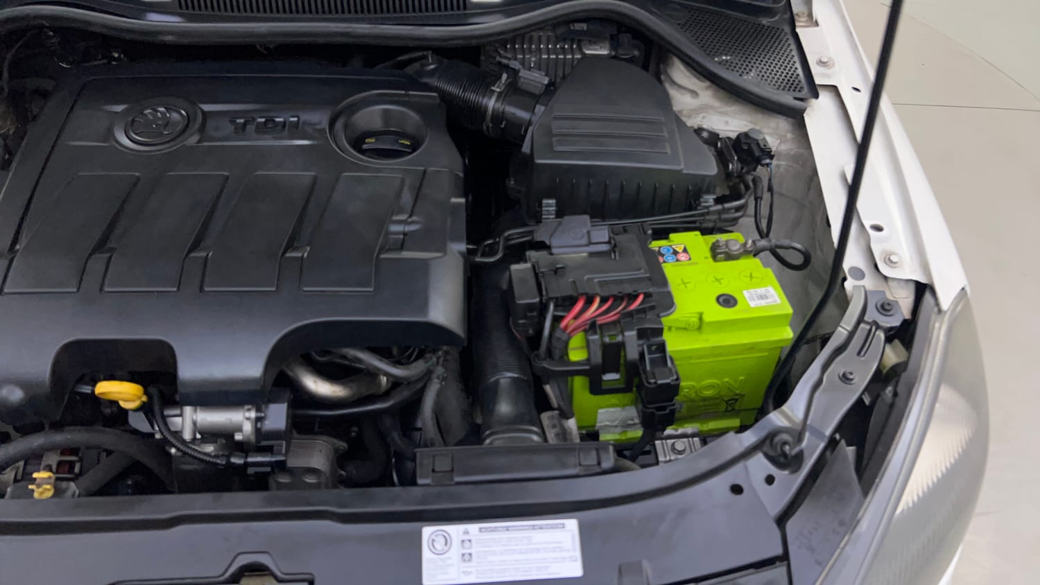 Used 2016 Skoda Rapid 1.5 TDI CR Style Plus AT Diesel Automatic engine ENGINE LEFT SIDE VIEW