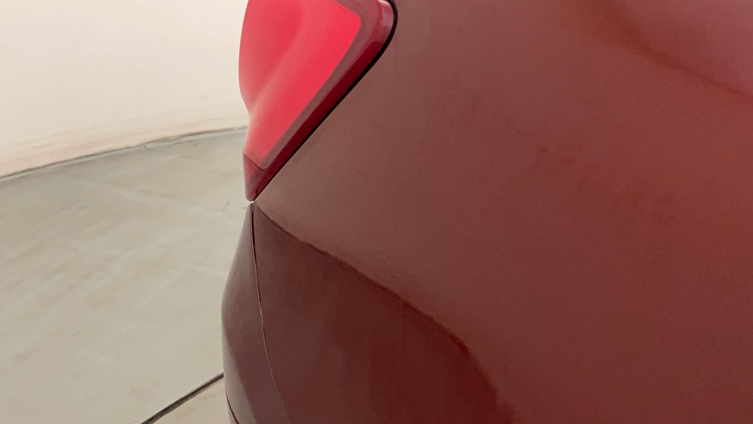 Used 2017 Maruti Suzuki Dzire VXi AMT Petrol Automatic dents MINOR SCRATCH