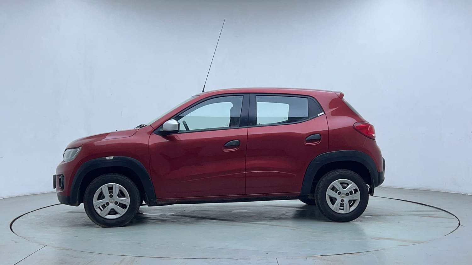 Used 2019 Renault Kwid RXT (O) 1.0 SCE Edition Petrol Manual exterior LEFT SIDE VIEW