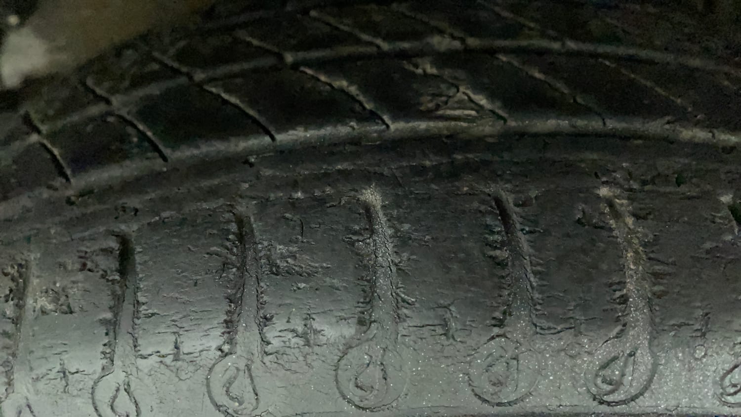 Used 2020 Tata Tiago XZA Petrol Automatic tyres LEFT REAR TYRE TREAD VIEW