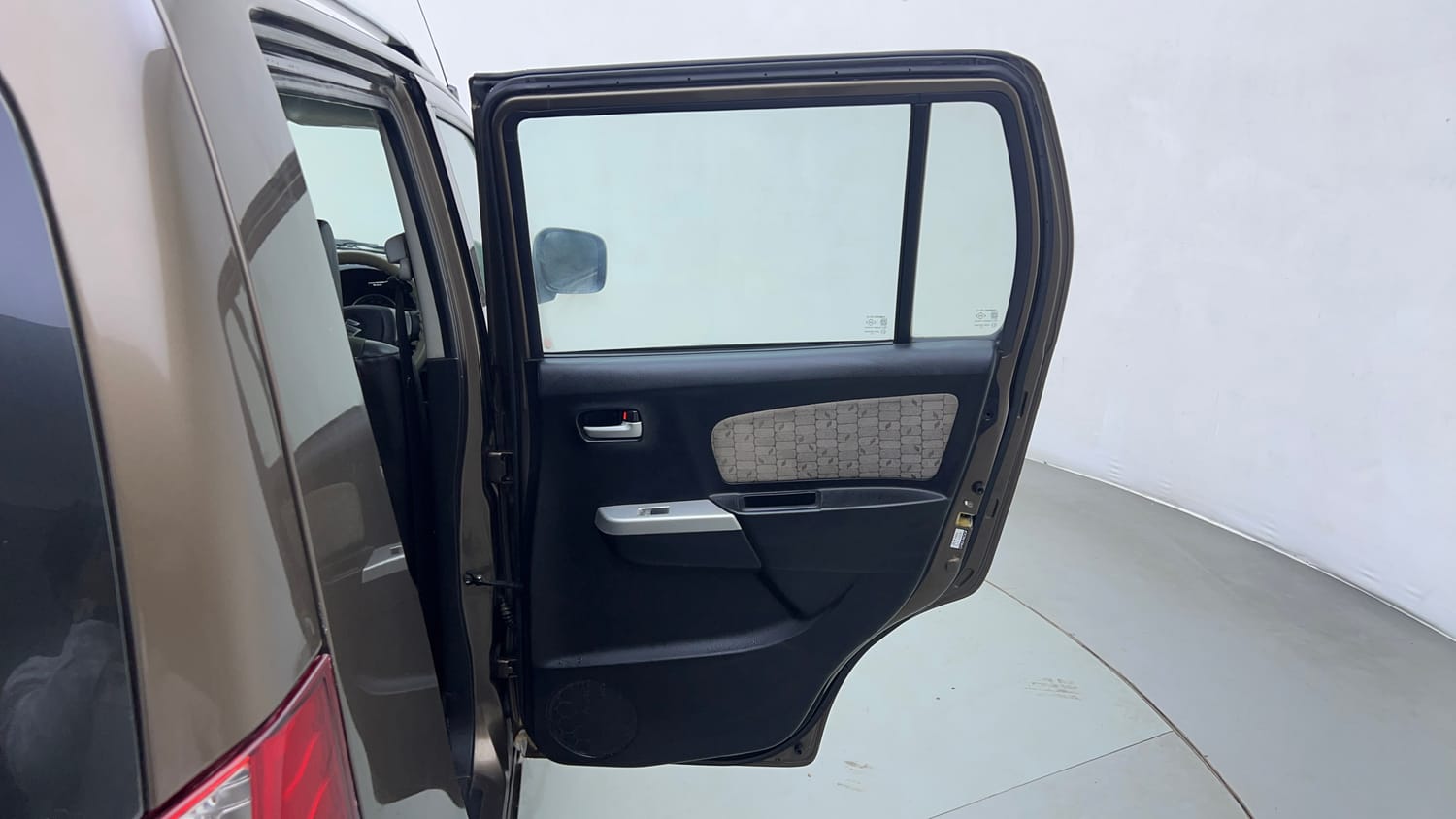 Used 2013 Maruti Suzuki Wagon R VXI Petrol Manual interior RIGHT REAR DOOR OPEN VIEW