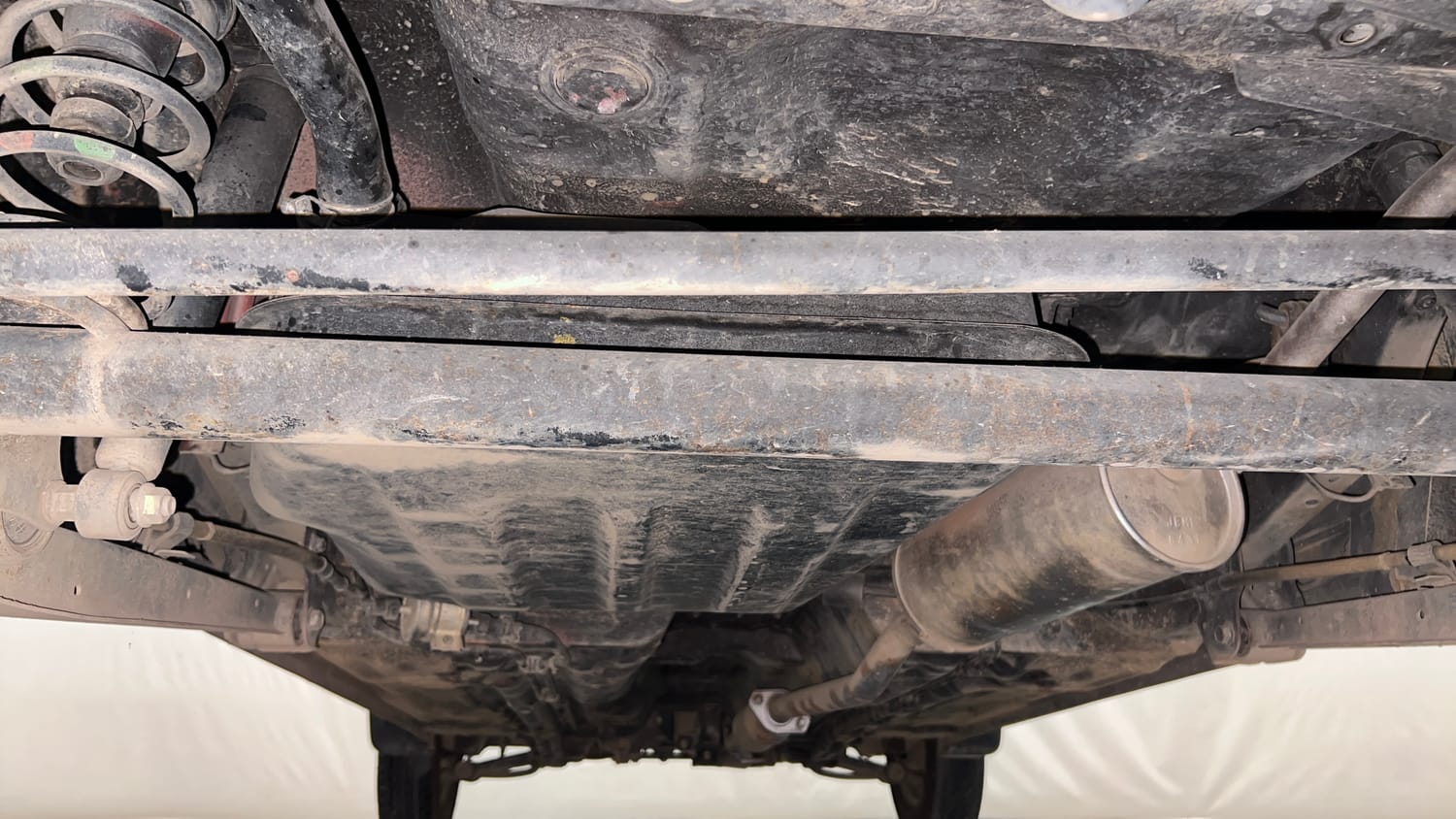 Used 2016 Maruti Suzuki Alto 800 VXi Petrol Manual extra REAR UNDERBODY VIEW (TAKEN FROM REAR)