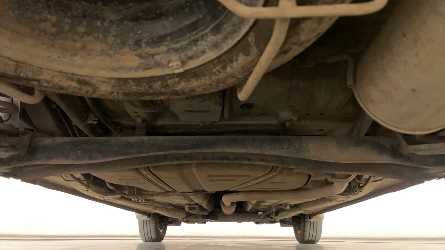 Used 2023 Maruti Suzuki Ertiga ZXi Plus Petrol Manual extra REAR UNDERBODY VIEW (TAKEN FROM REAR)