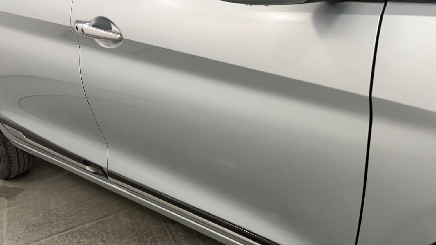 Used 2023 Maruti Suzuki Ertiga ZXi Plus Petrol Manual dents MINOR SCRATCH