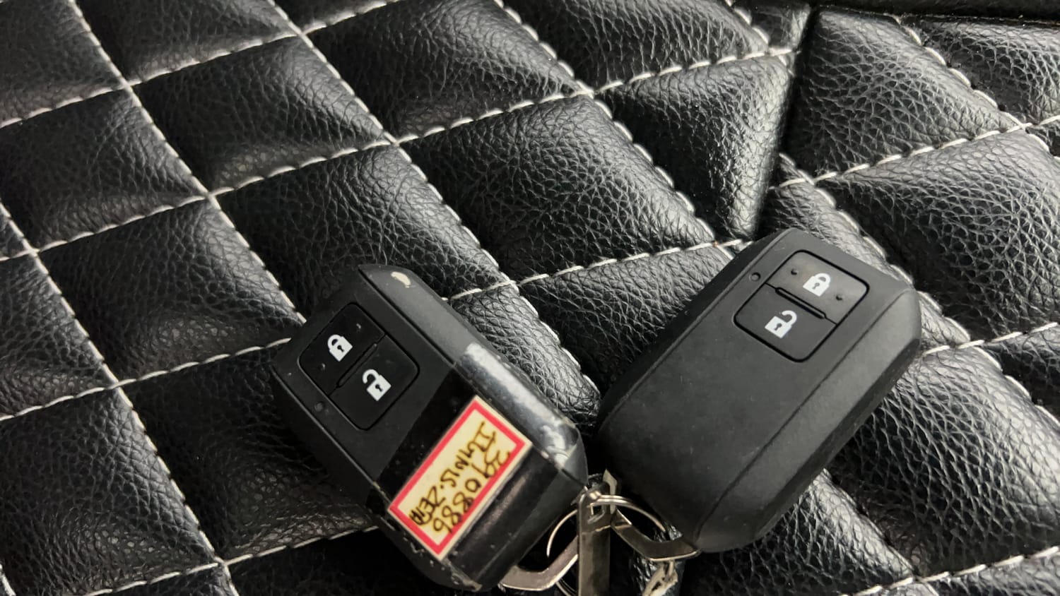 Used 2023 Maruti Suzuki Ignis Zeta 1.2 MT Petrol Manual extra CAR KEY VIEW