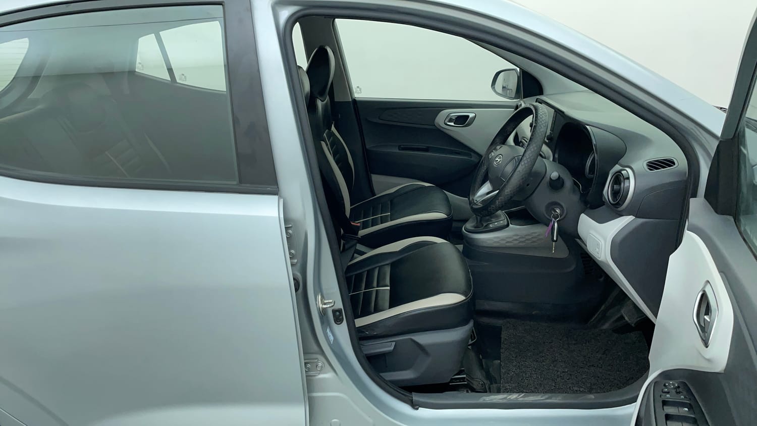 Used 2020 Hyundai Grand i10 Nios Sportz AMT 1.2 Kappa VTVT Petrol Automatic interior RIGHT SIDE FRONT DOOR CABIN VIEW