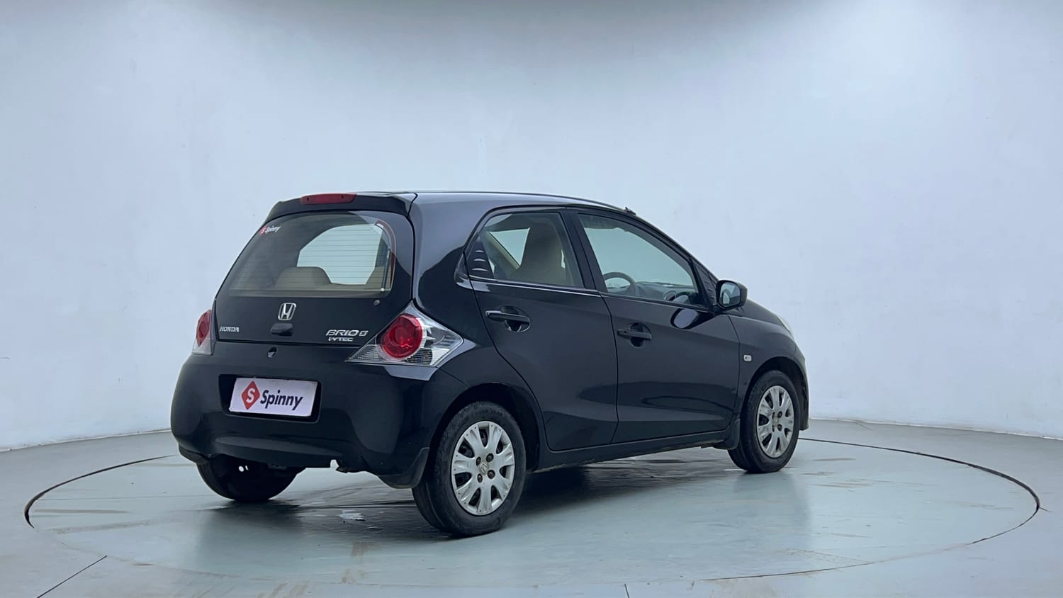 Used 2014 Honda Brio S MT Petrol Manual exterior RIGHT REAR CORNER VIEW