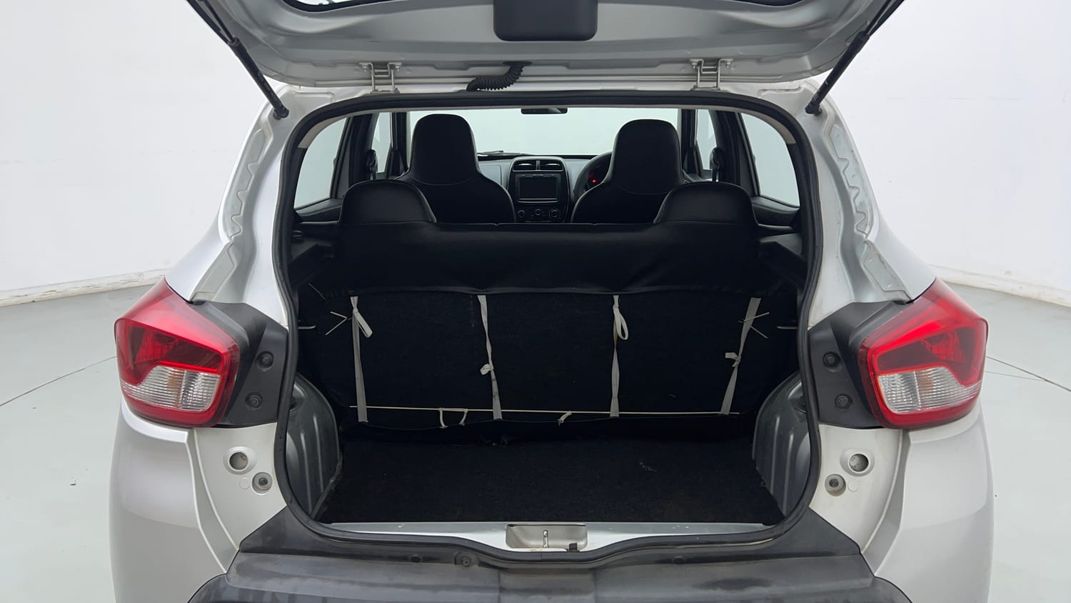 Used 2020 Renault Kwid 1.0 RXT AMT Opt Petrol Automatic interior DICKY INSIDE VIEW