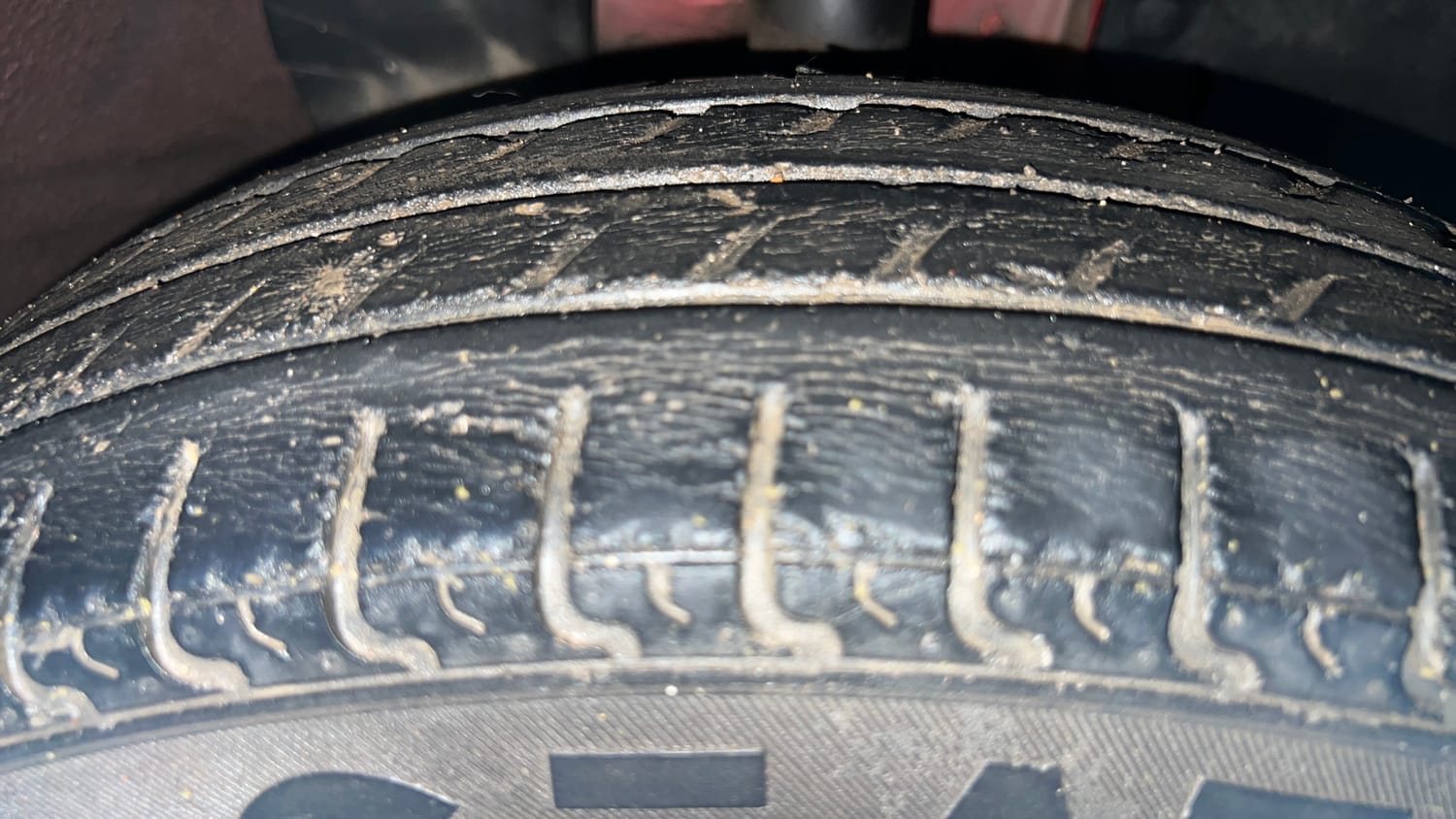 Used 2016 Renault Kwid RXT Petrol Manual tyres RIGHT FRONT TYRE TREAD VIEW