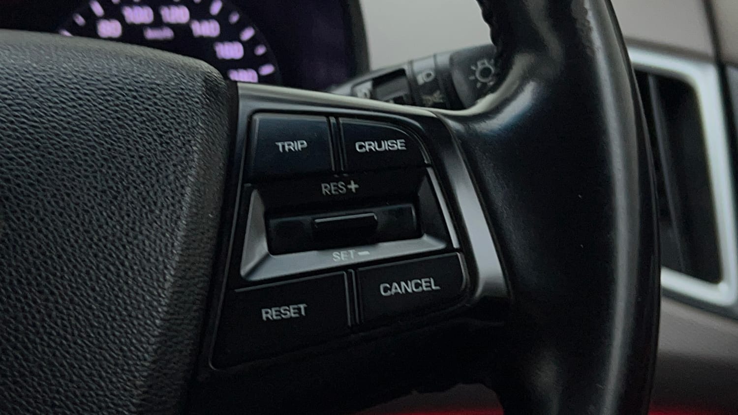 Used 2018 Hyundai Creta SX 1.6 AT Petrol Petrol Automatic top_features Cruise control