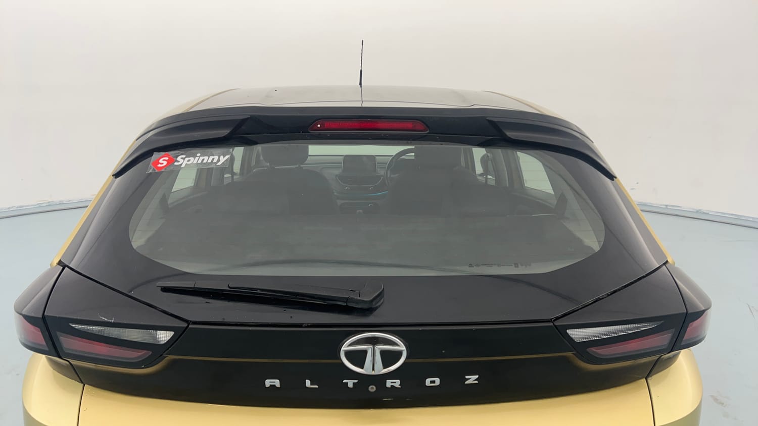 Used 2020 Tata Altroz XZ (O) Petrol Petrol Manual exterior BACK WINDSHIELD VIEW