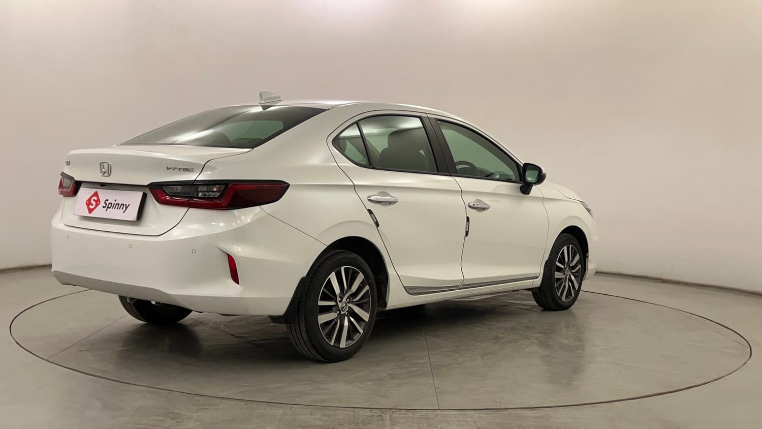 Used 2023 Honda City ZX CVT Petrol Petrol Automatic exterior RIGHT REAR CORNER VIEW