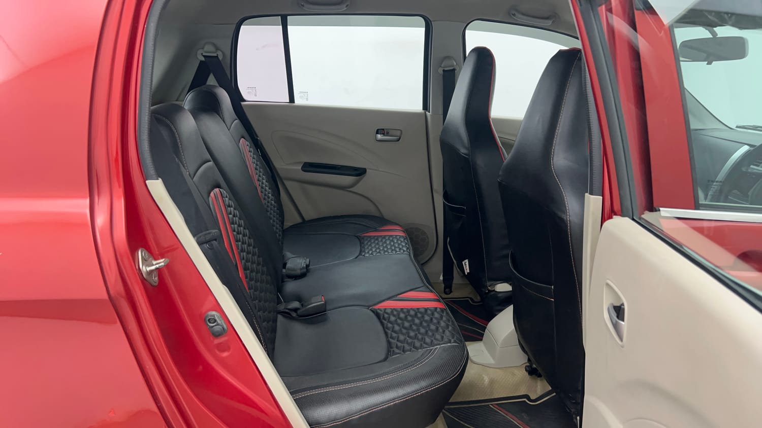 Used 2019 Maruti Suzuki Celerio ZXi Petrol Manual interior RIGHT SIDE REAR DOOR CABIN VIEW