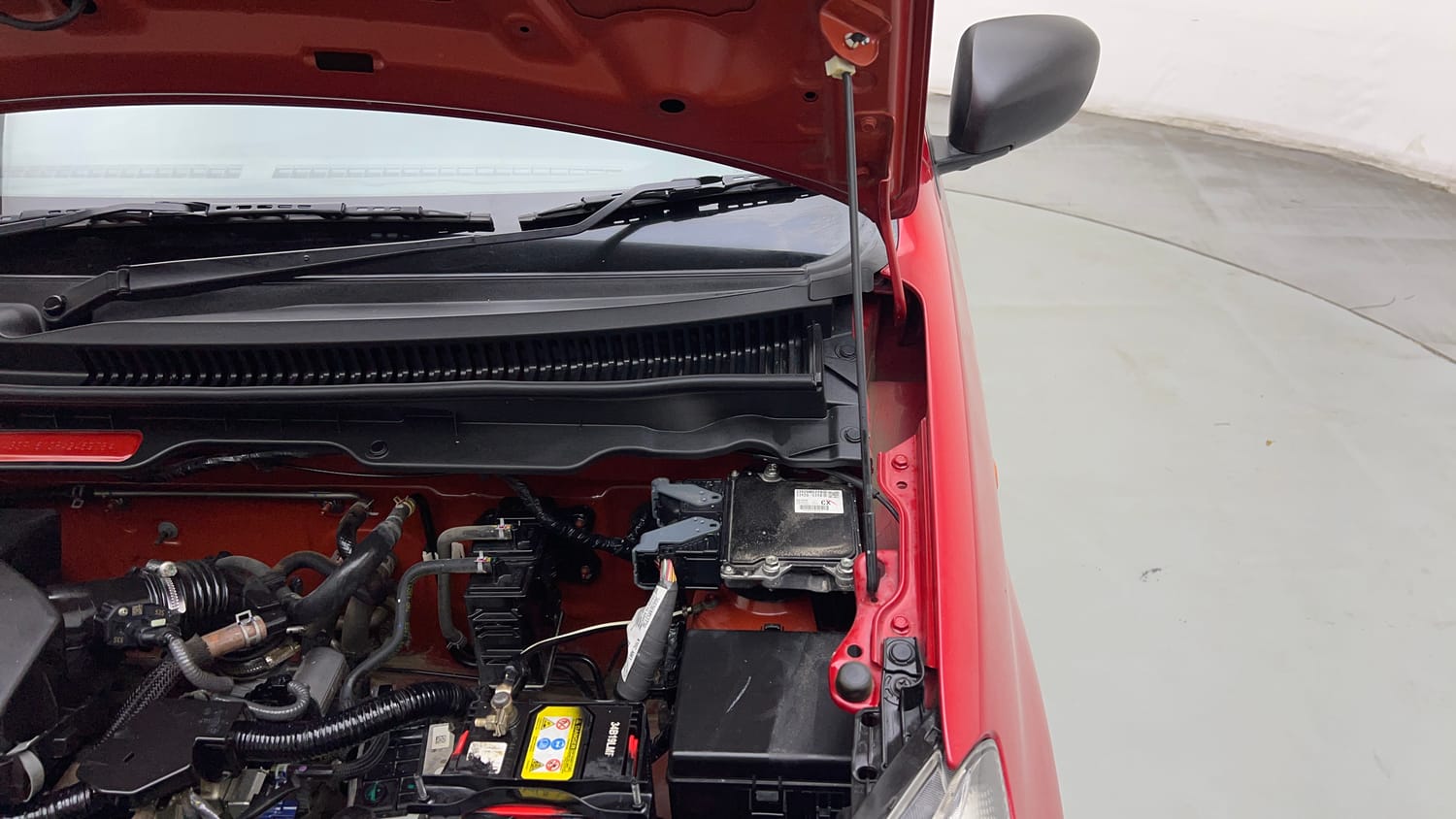 Used 2024 Maruti Suzuki Alto K10 VXi AGS Petrol Automatic engine ENGINE LEFT SIDE HINGE & APRON VIEW