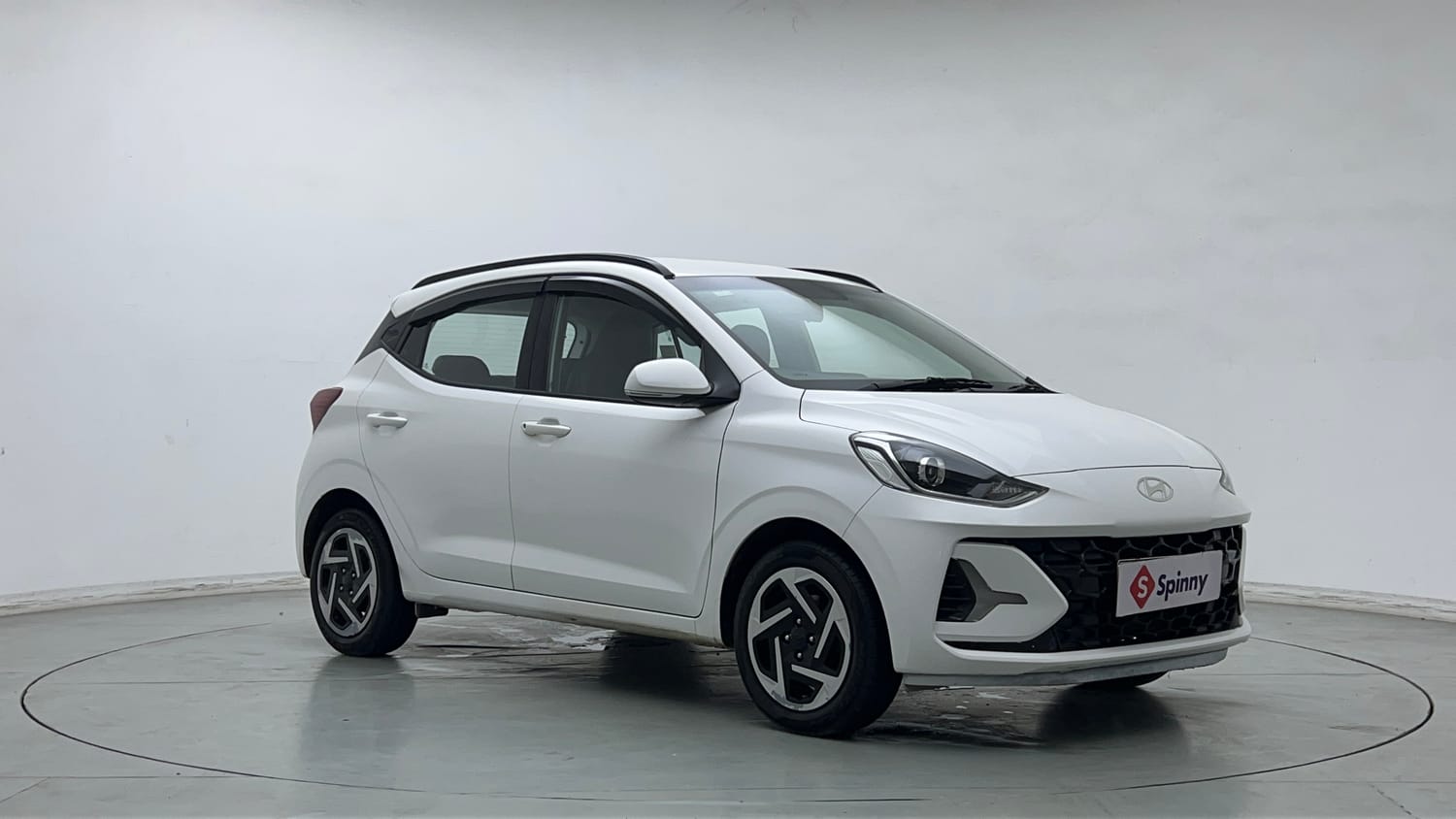 Used 2023 Hyundai Grand i10 Nios Sportz 1.2 Kappa CNG Cng Manual exterior RIGHT FRONT CORNER VIEW