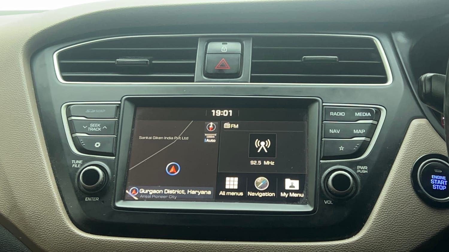 Used 2019 Hyundai Elite i20 Asta 1.2 (O) Petrol Manual top_features Touch screen infotainment system