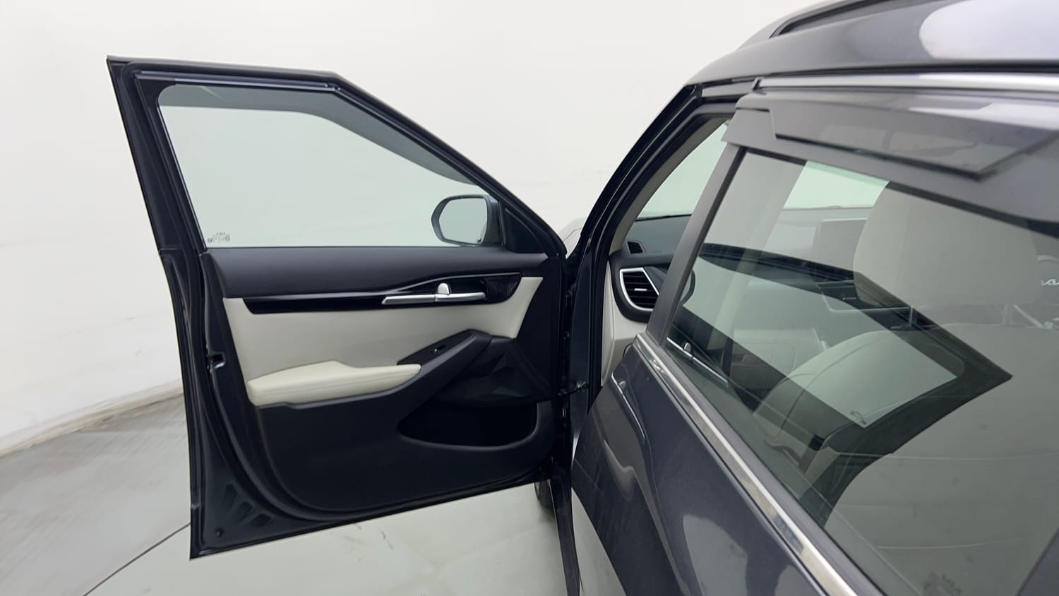 Used 2021 kia Seltos HTX 1.5 IVT Petrol Automatic interior LEFT FRONT DOOR OPEN VIEW