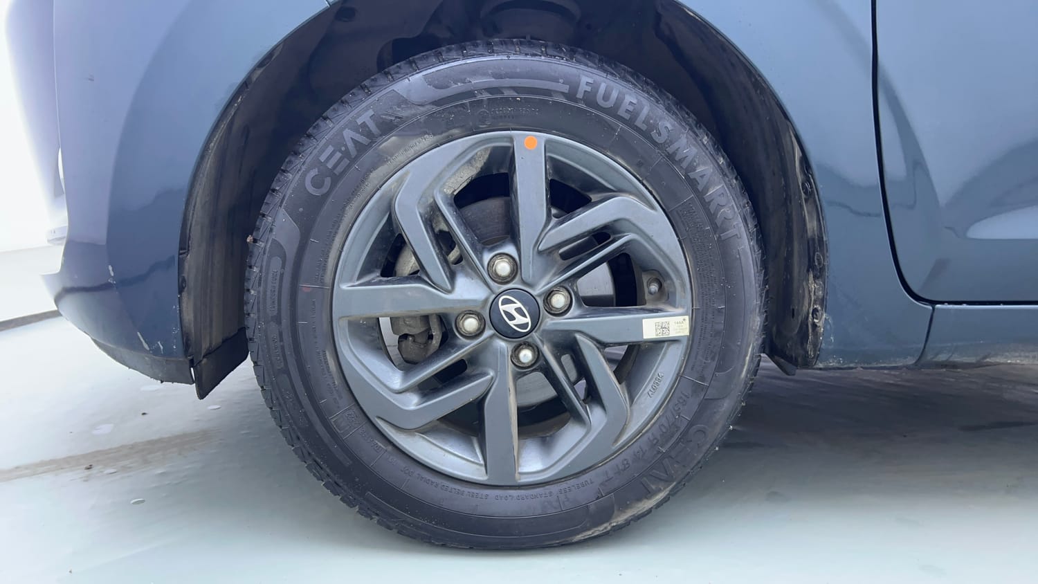 Used 2022 Hyundai Grand i10 Nios Sportz AMT 1.2 Kappa VTVT Petrol Automatic tyres LEFT FRONT TYRE RIM VIEW