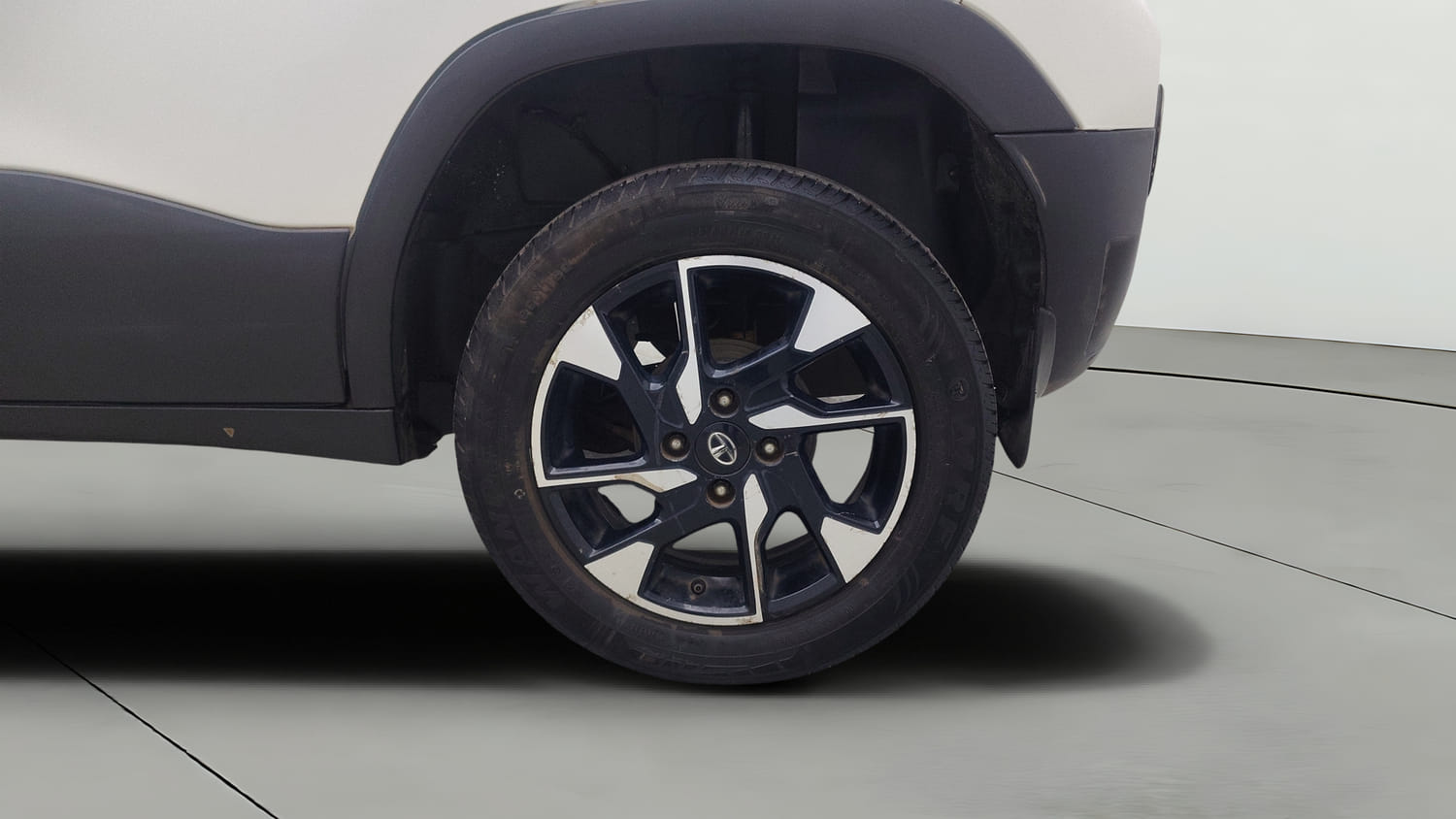 Used 2022 Tata Punch Creative Dual Tone Petrol Manual tyres LEFT REAR TYRE RIM VIEW