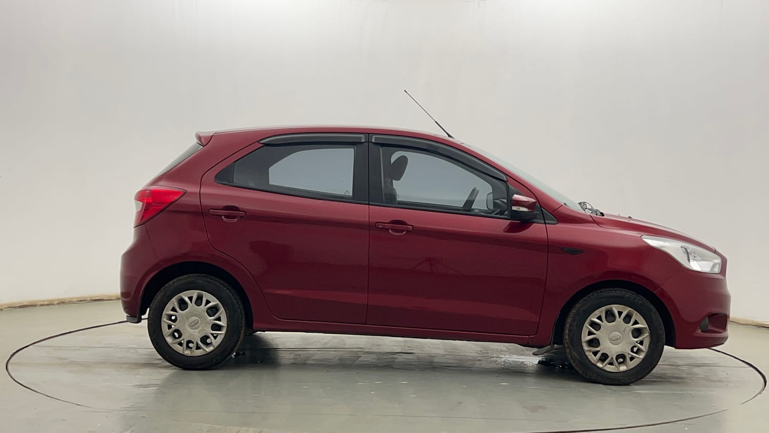 Used 2018 Ford Figo Trend 1.2 Ti-VCT Petrol Manual exterior RIGHT SIDE VIEW