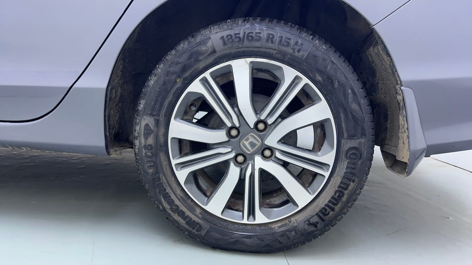 Used 2018 Honda City V Petrol Petrol Manual tyres LEFT REAR TYRE RIM VIEW