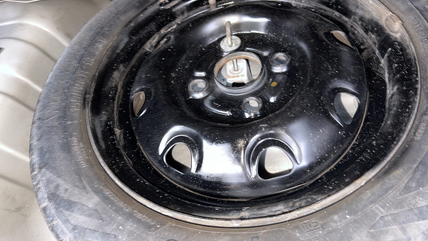 Used 2014 Maruti Suzuki Alto K10 VXi AMT Petrol Automatic tyres SPARE TYRE VIEW