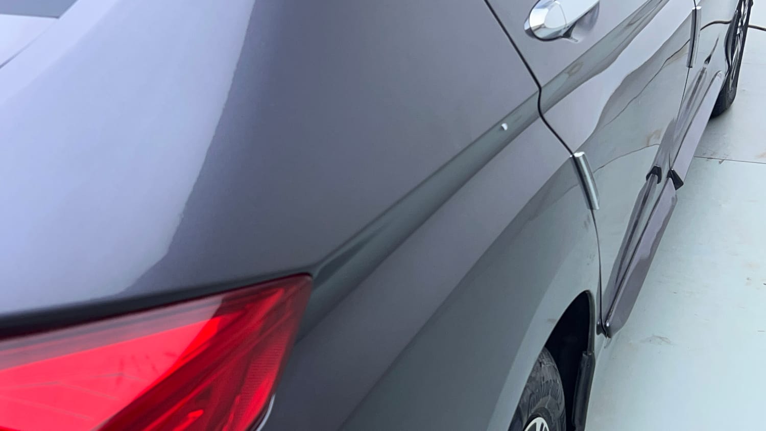 Used 2018 Honda City V Petrol Petrol Manual dents MINOR DENT