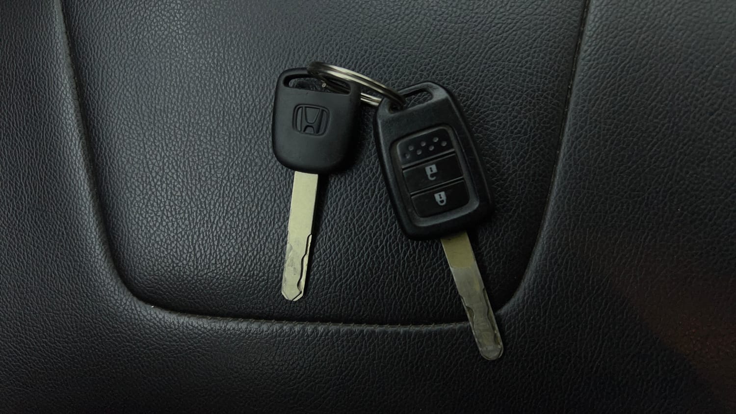 Used 2018 Honda WR-V S MT Petrol Petrol Manual extra CAR KEY VIEW