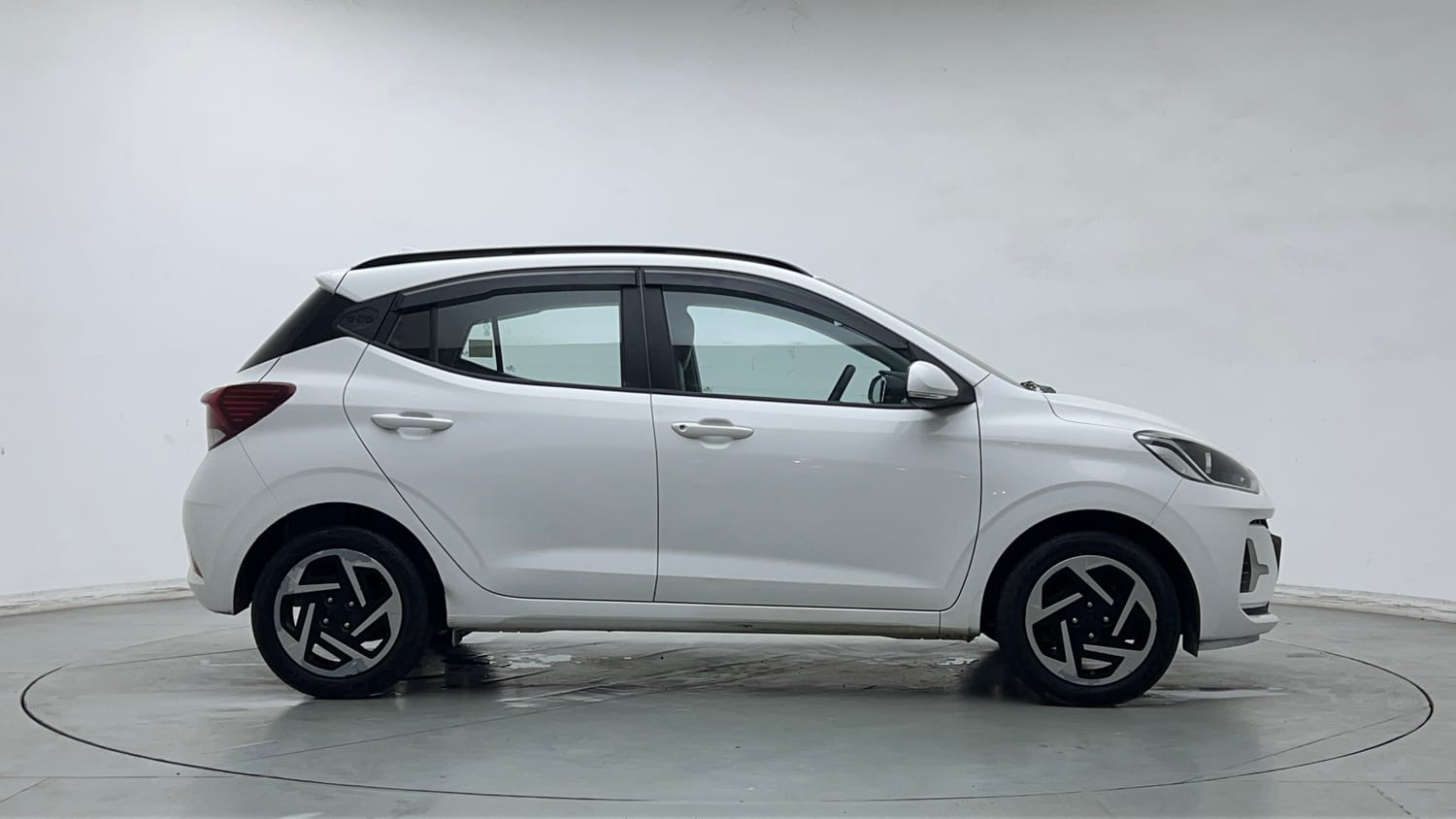 Used 2023 Hyundai Grand i10 Nios Sportz 1.2 Kappa CNG Cng Manual exterior RIGHT SIDE VIEW