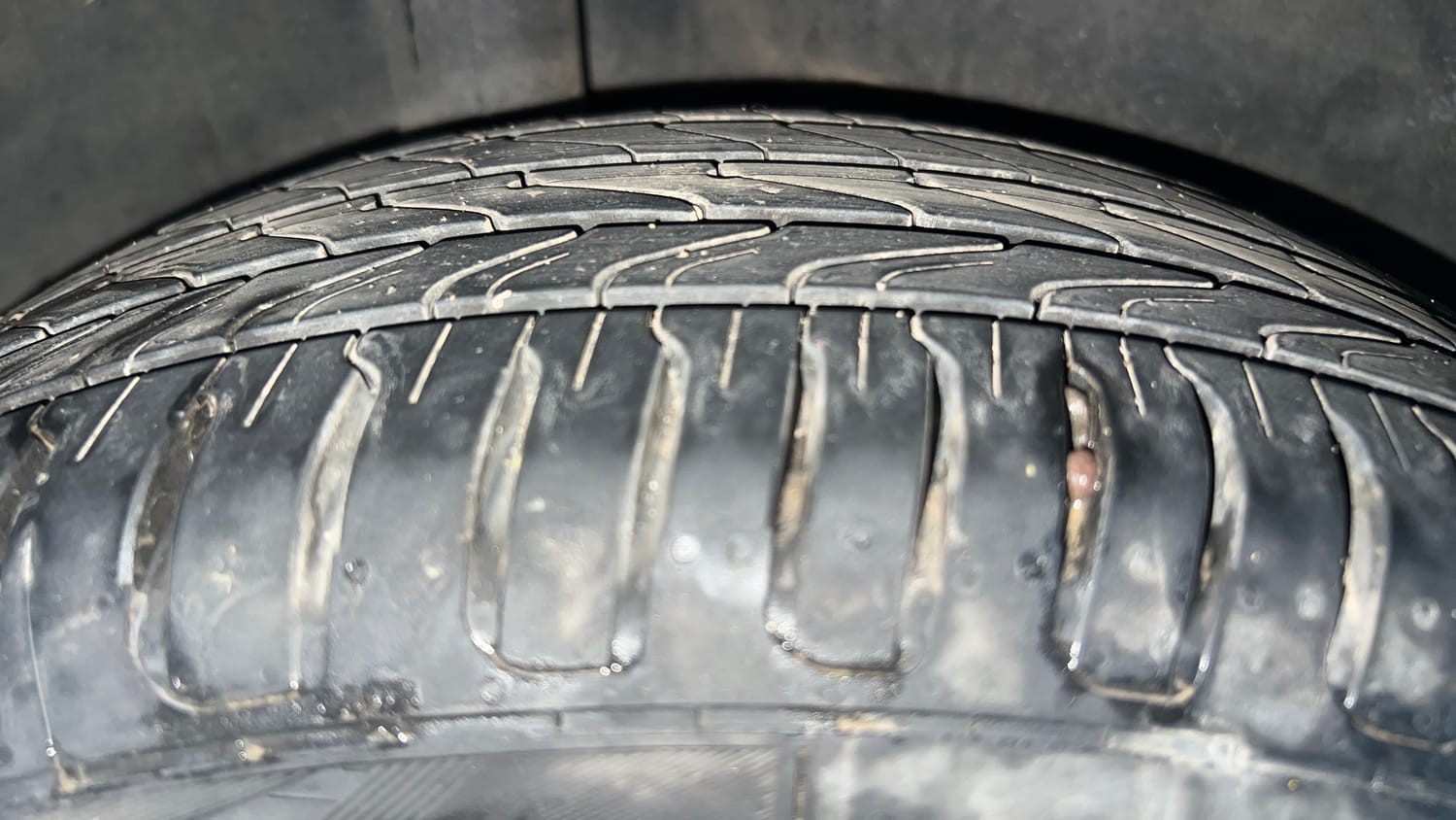 Used 2018 Honda City V Petrol Petrol Manual tyres RIGHT REAR TYRE TREAD VIEW