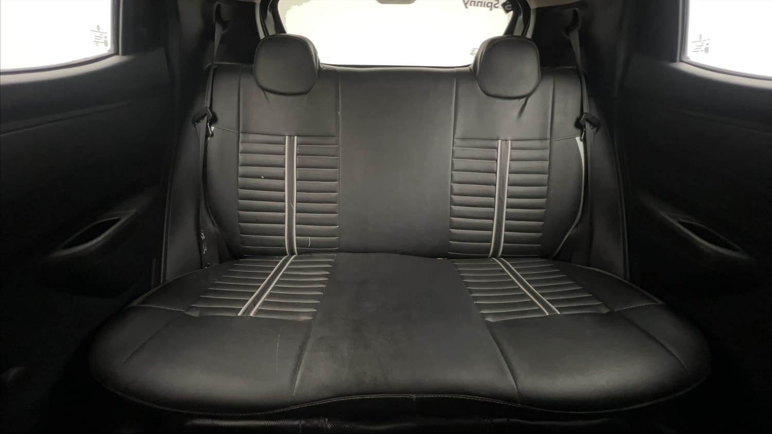 Used 2019 Renault Kwid RXT (O) 1.0 SCE Edition Petrol Manual interior REAR SEAT CONDITION VIEW