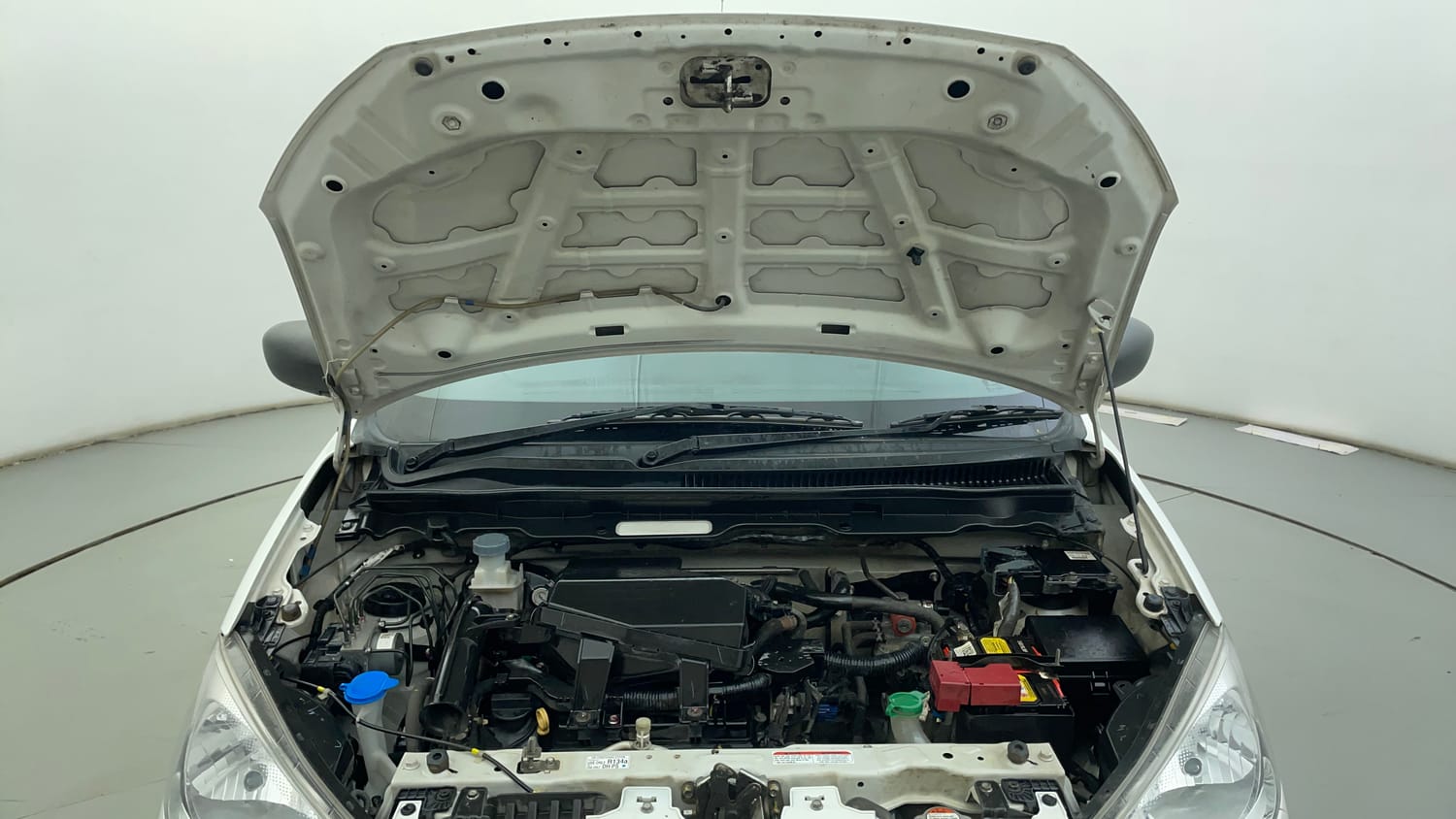 Used 2023 Maruti Suzuki Alto K10 VXi S-CNG Cng Manual engine ENGINE & BONNET OPEN FRONT VIEW