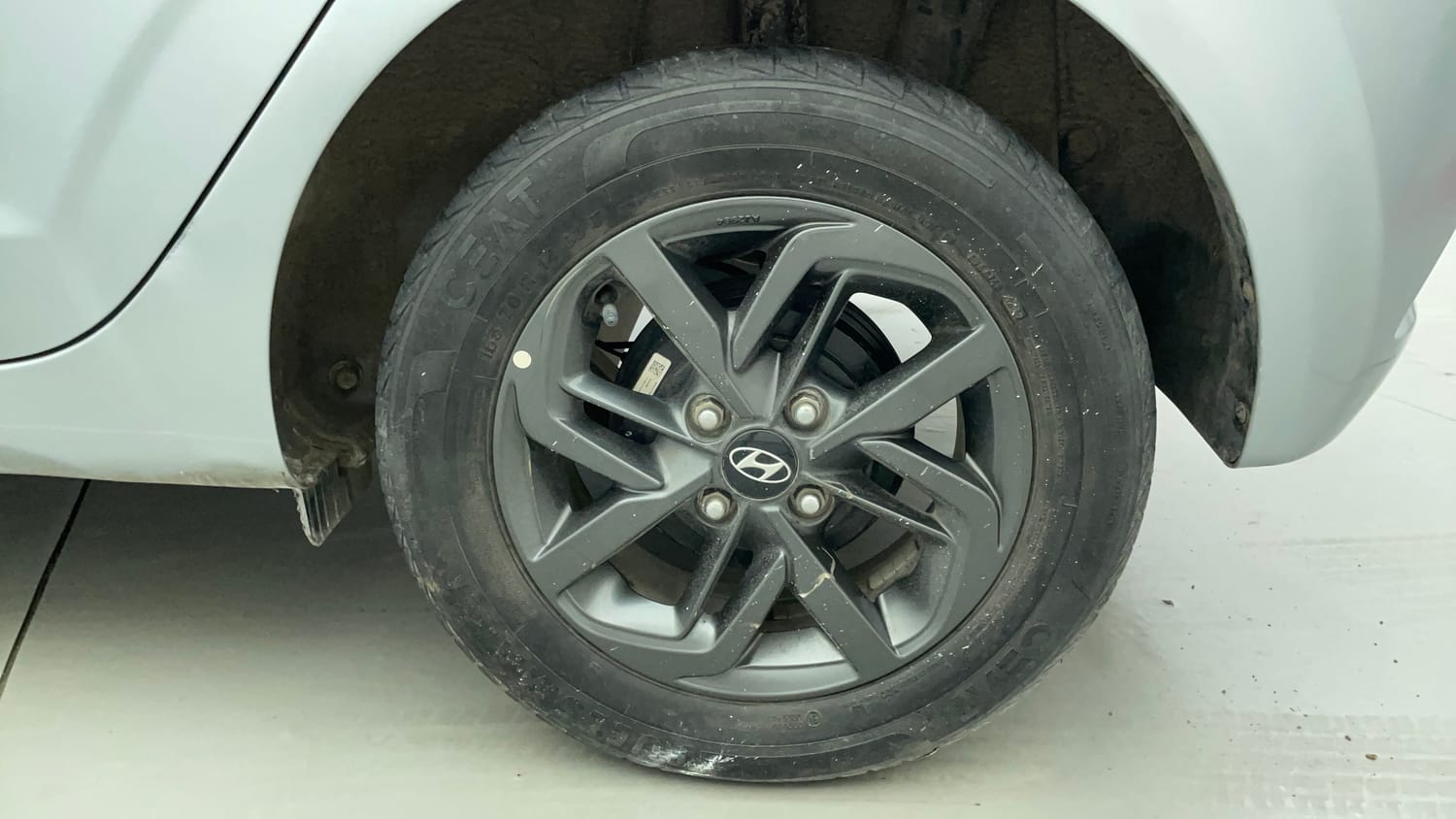 Used 2020 Hyundai Grand i10 Nios Sportz AMT 1.2 Kappa VTVT Petrol Automatic tyres LEFT REAR TYRE RIM VIEW