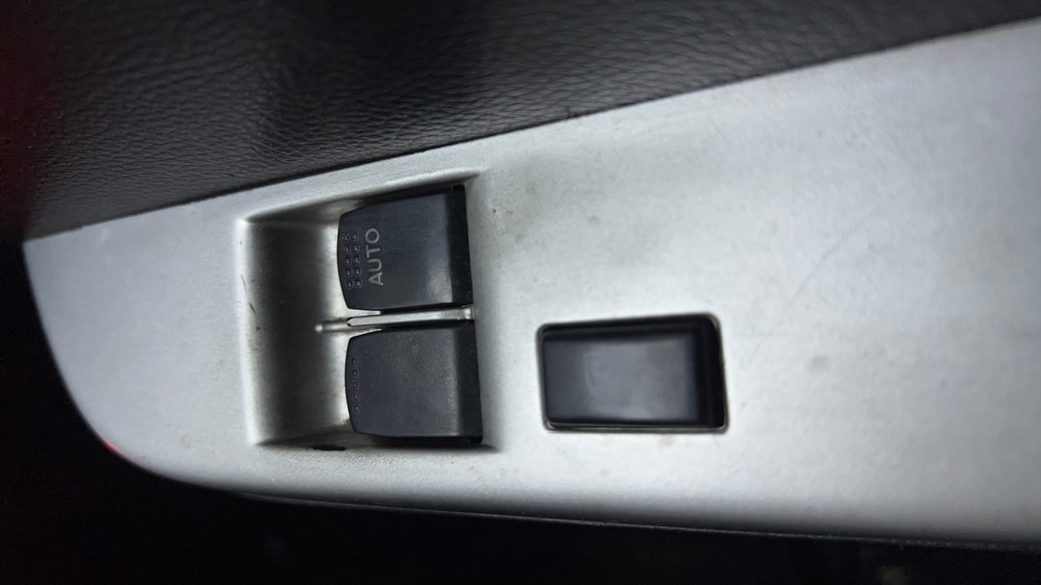 Used 2015 Maruti Suzuki Wagon R LXI CNG Cng Manual top_features Power windows