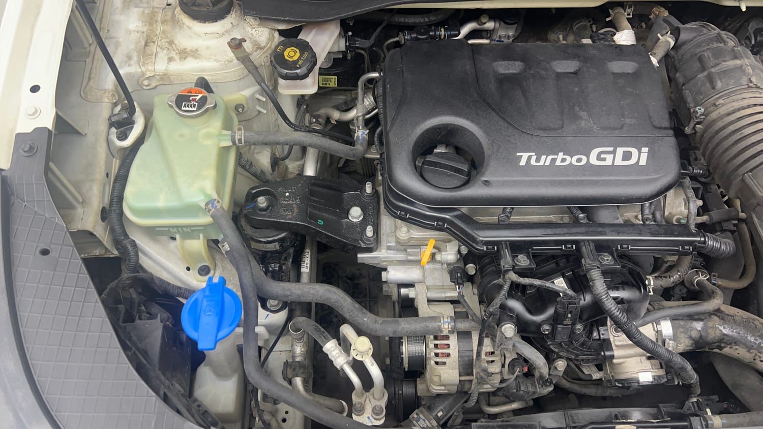 Used 2020 hyundai Venue SX 1.0 Turbo Petrol Petrol Manual engine ENGINE RIGHT SIDE VIEW