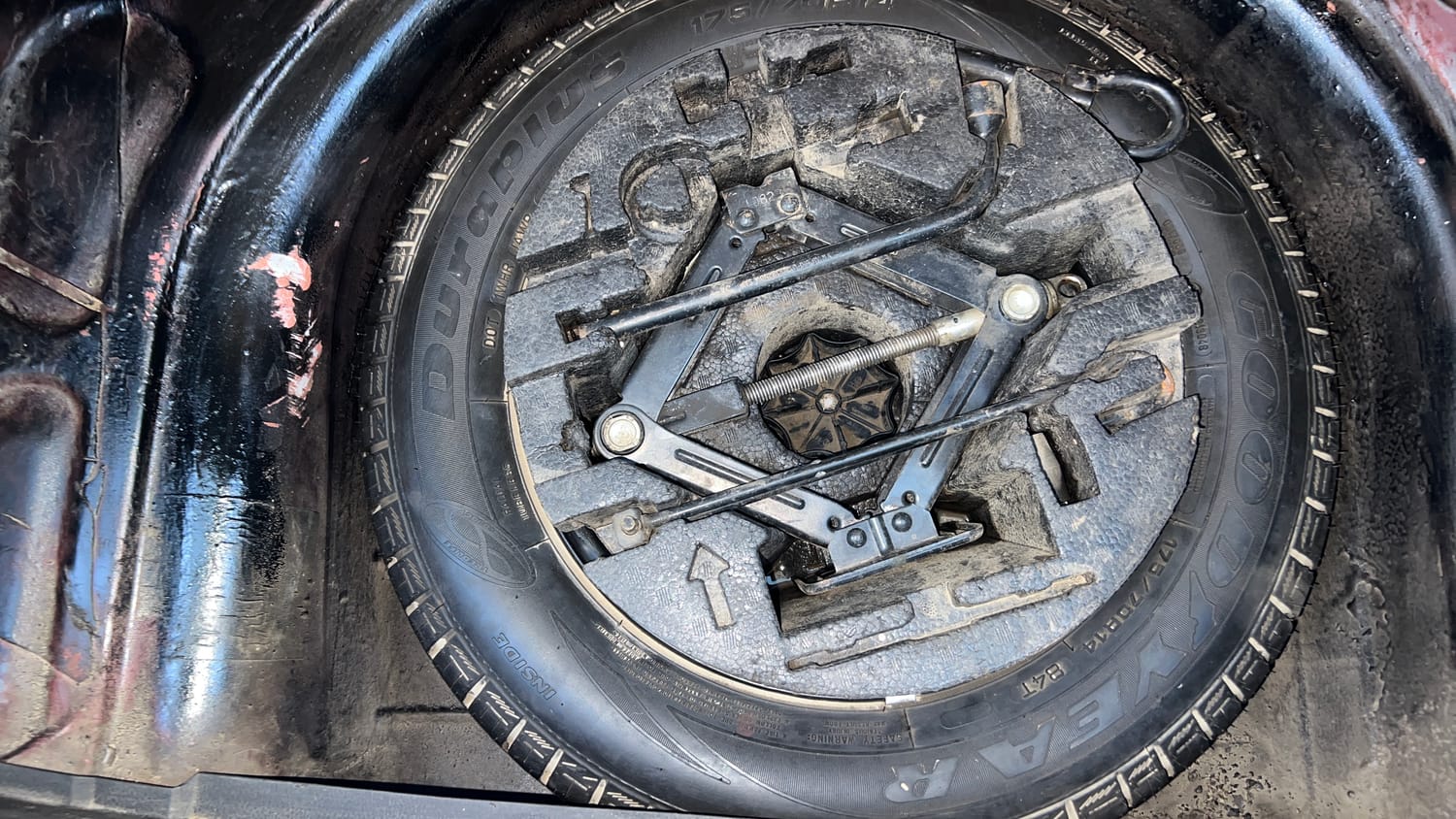 Used 2018 Volkswagen Polo GT TSI Petrol Automatic tyres SPARE TYRE VIEW