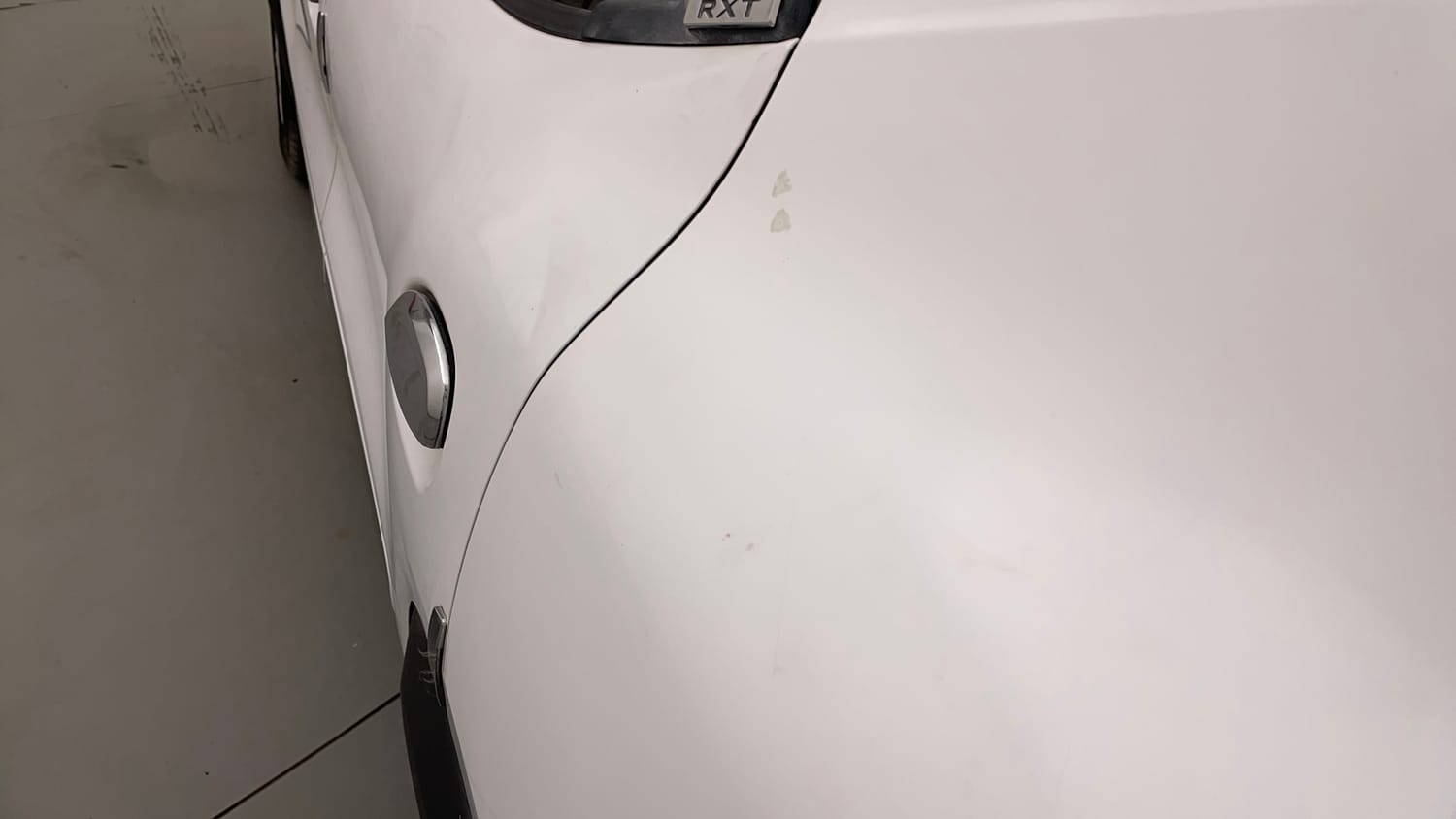 Used 2016 Renault Kwid RXT Petrol Manual dents MINOR SCRATCH