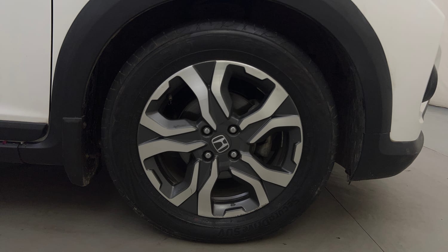 Used 2017 Honda WR-V VX MT Diesel Diesel Manual tyres RIGHT FRONT TYRE RIM VIEW
