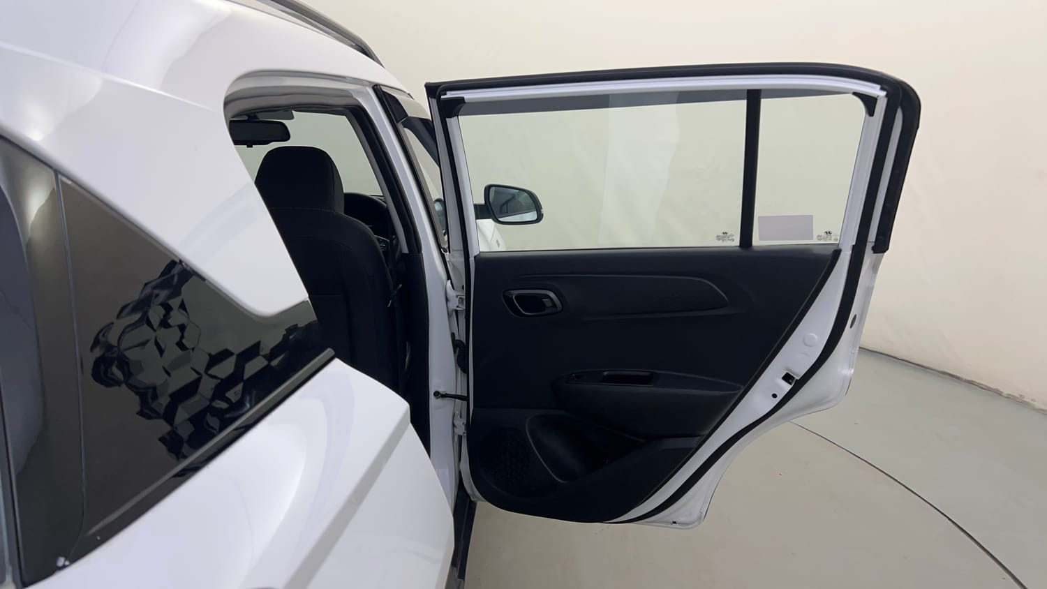 Used 2025 Hyundai Exter SX (O) Connect 1.2 AMT Petrol Automatic interior RIGHT REAR DOOR OPEN VIEW